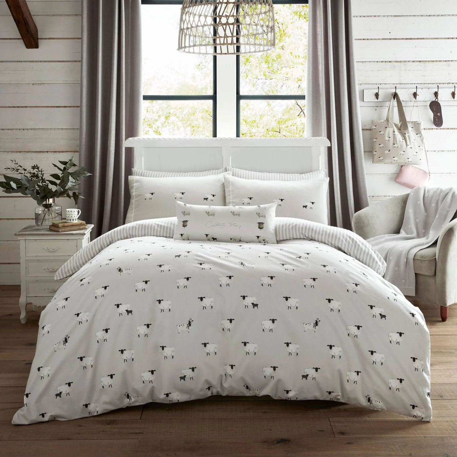 Sophie Allport Brushed Sheep Quilt Set Oatmeal 1 Sophie Allport Brushed Sheep Quilt Set Oatmeal