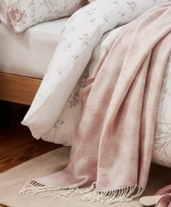 Laura Ashley Payton Dark Blush Throw 6 Laura Ashley Payton Dark Blush Throw -Home Comforts Shop 44316 6120