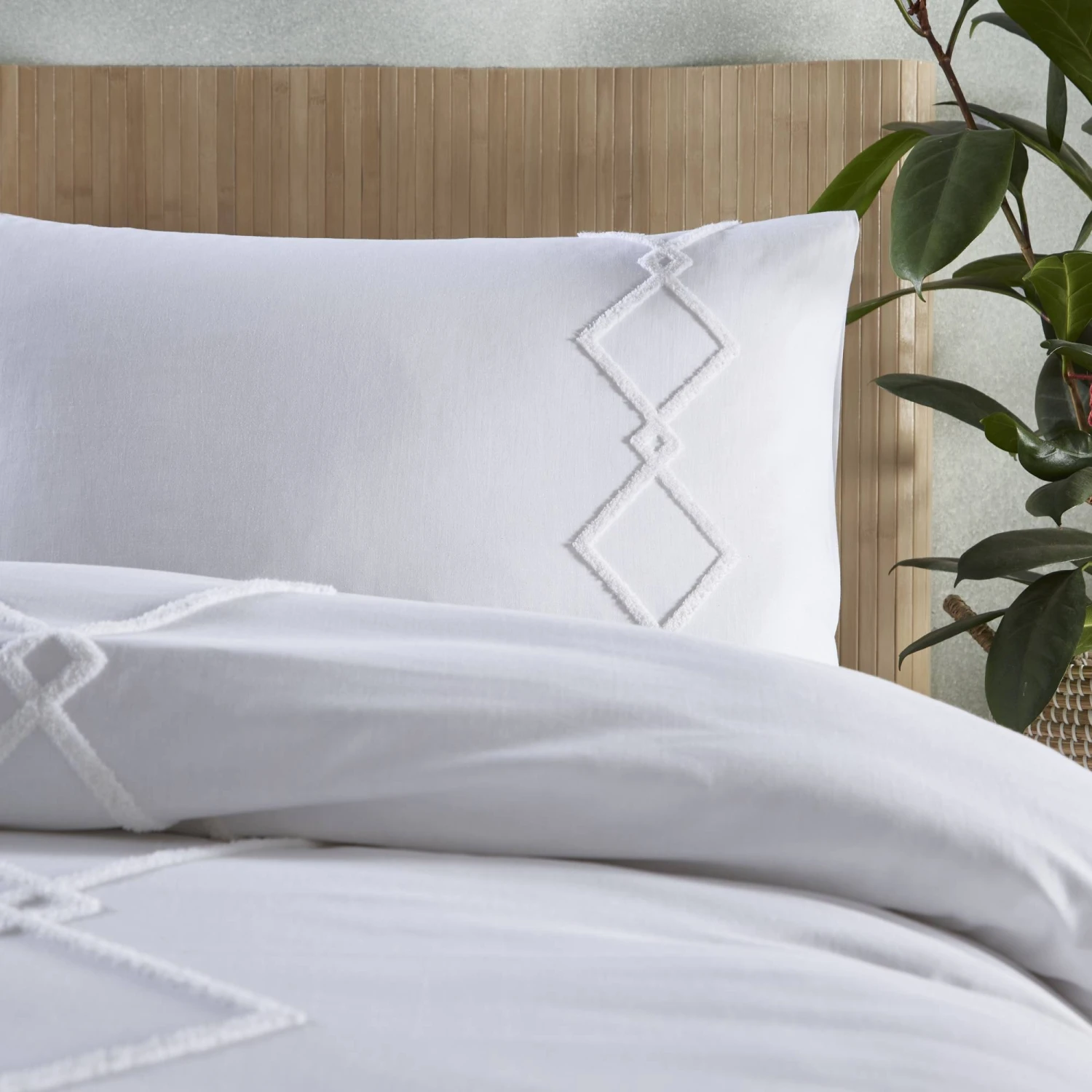Appletree Kojo White Duvet Set 2 Appletree Kojo White Duvet Set - Image 2
