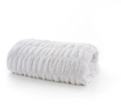 Deyongs New Hampshire Faux Fur Throw Silver