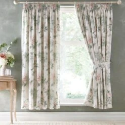 Appletree Campion Green/Coral 66x72 Curtains